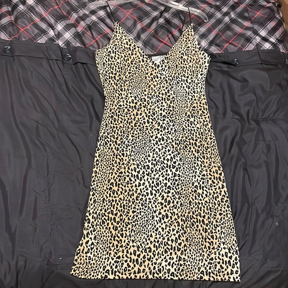 Women’s leopard print bodycon dress - Picture 1 of 3